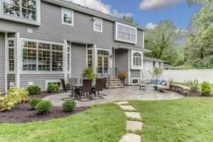 4 Great and Simple Tips for Backyard Landscaping